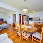 Pantan By Interhome * Τρογκίρ