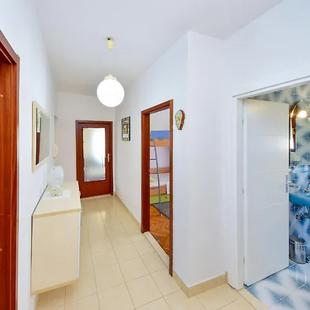 Pantan By Interhome Τρογκίρ