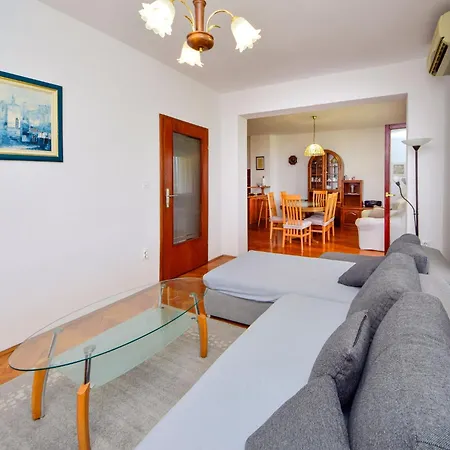 Appartamento Pantan By Interhome